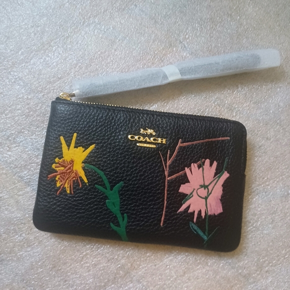 SOLD - Coach X Jean Michel Basquiat Corner Zip Wristlet -NWOT - Price Firm - Picture 2 of 11